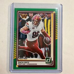 🔥Zach Ertz 2025 Green Donruss Football Card
